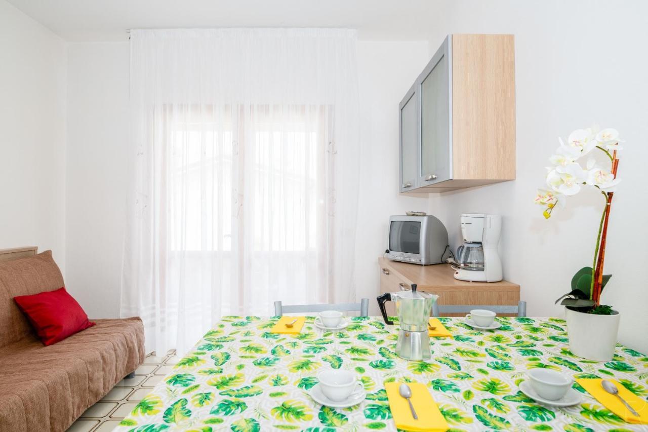 Sole B Appartement Bibione Buitenkant foto