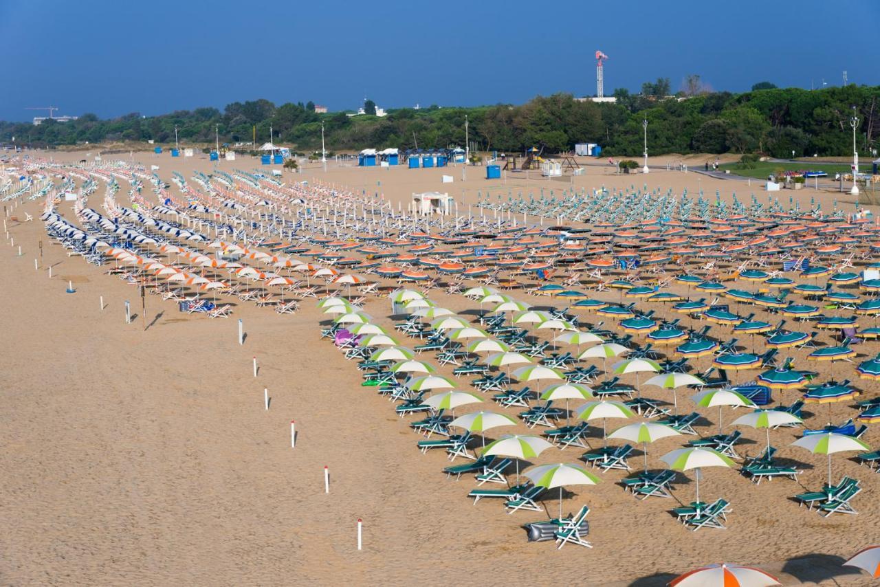 Sole B Appartement Bibione Buitenkant foto